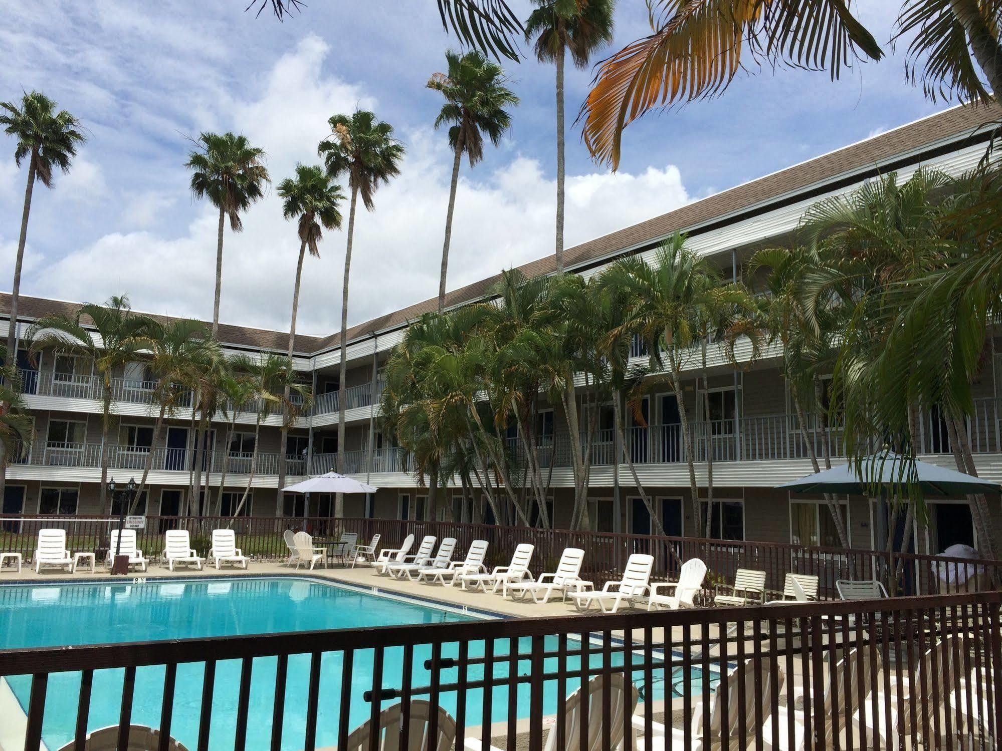 Lantern Inn & Suites - Sarasota megye Kültér fotó