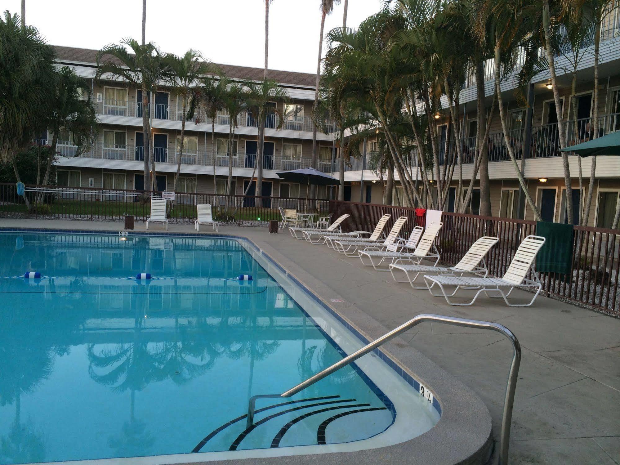 Lantern Inn & Suites - Sarasota megye Kültér fotó